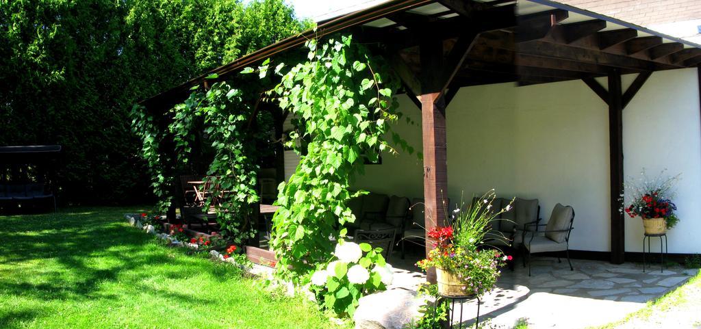 Gite Aux Traditions Saint-Jean-des Piles Eksteriør bilde